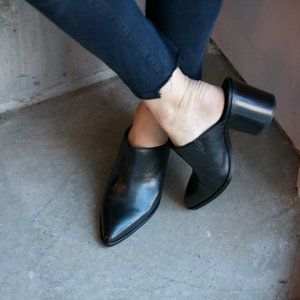 black and pink steel toe boots